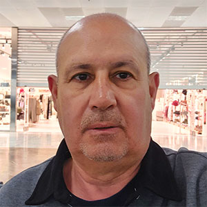 Luis Estévez